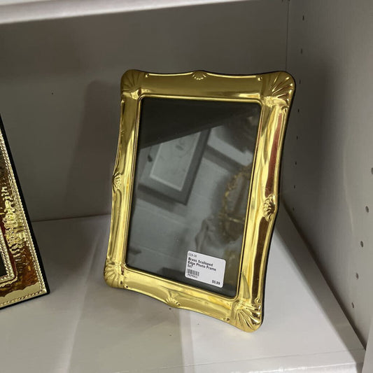 Brass Scalloped Edge Photo Frame 5x7