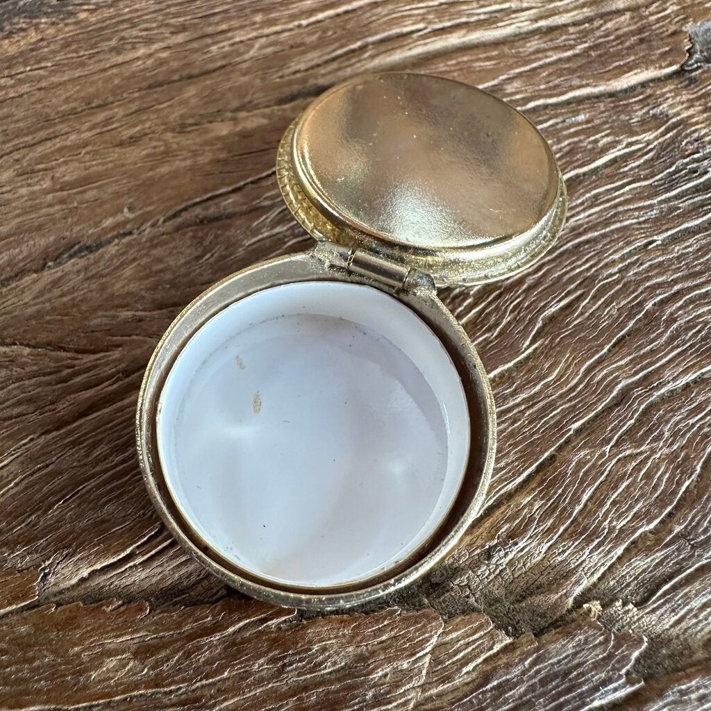 Vtg Small Round Milkaway Pill Box