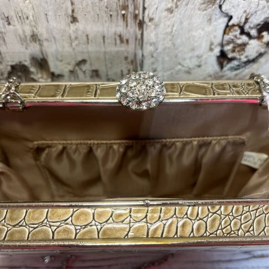 PURSE W/ RHINESTONE CLASP