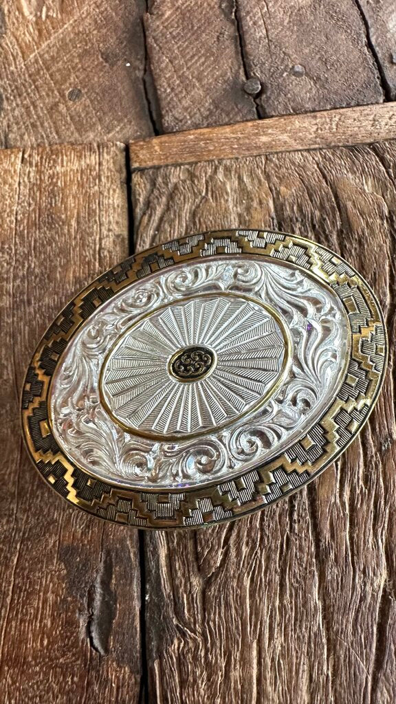 GOLD/SILVER BELT BUCKLE