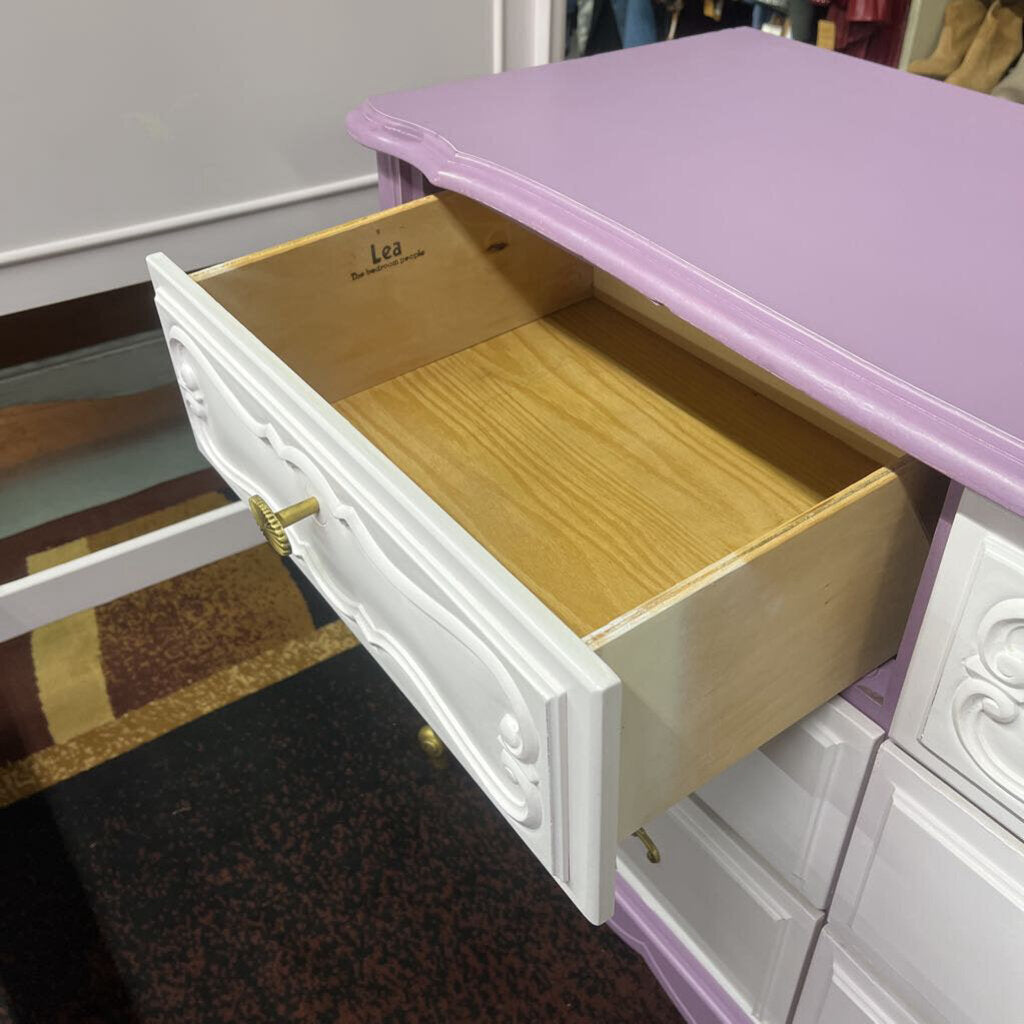 BEDROOM SET (BED, CHEST, & NIGHTSTAND)