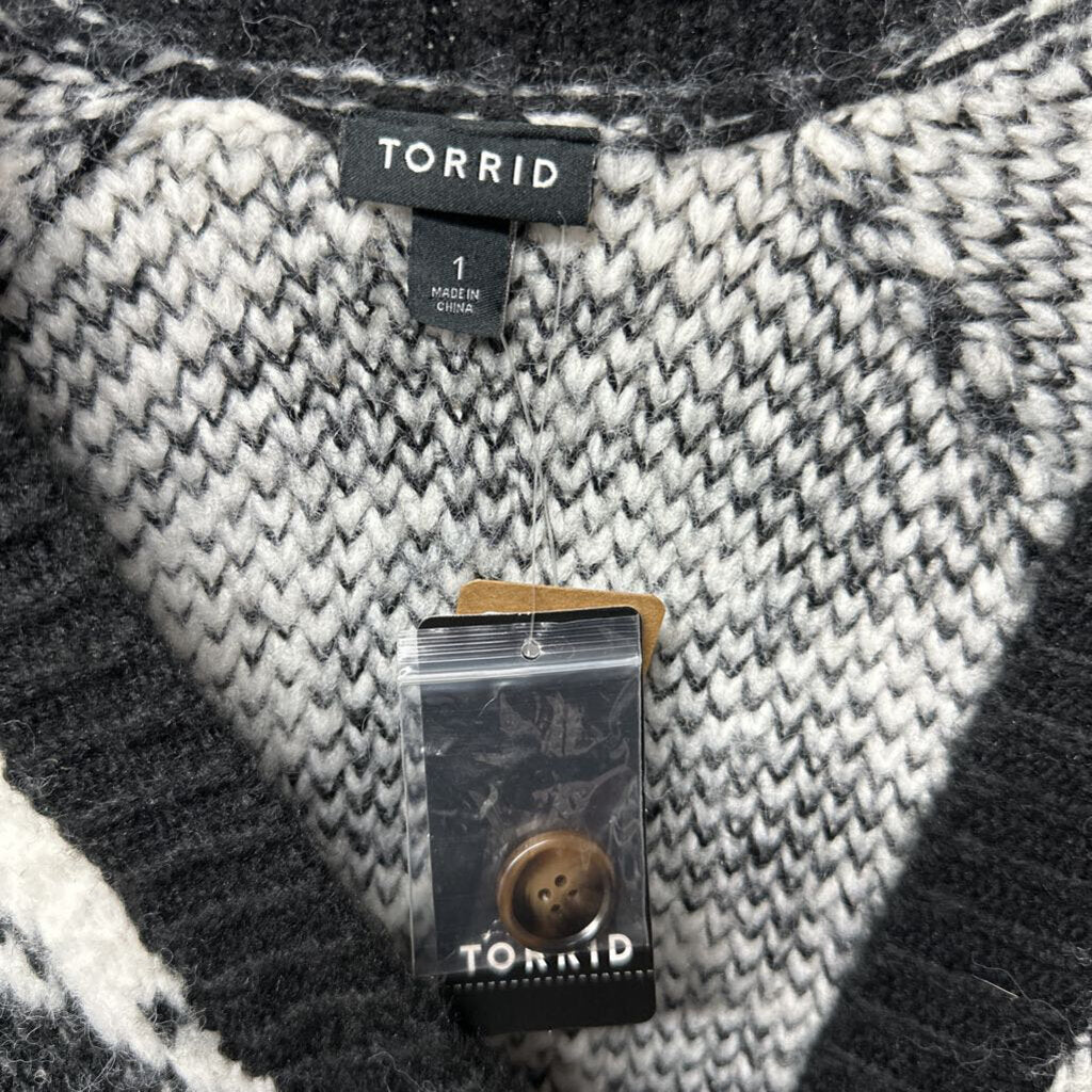 TORRID HOUNDSTOOTH BLK/WHT CARDIGAN SWEATER SZ 1