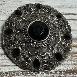 VTG SILVERTONE FILIGREE BROOCH BLACK STONES