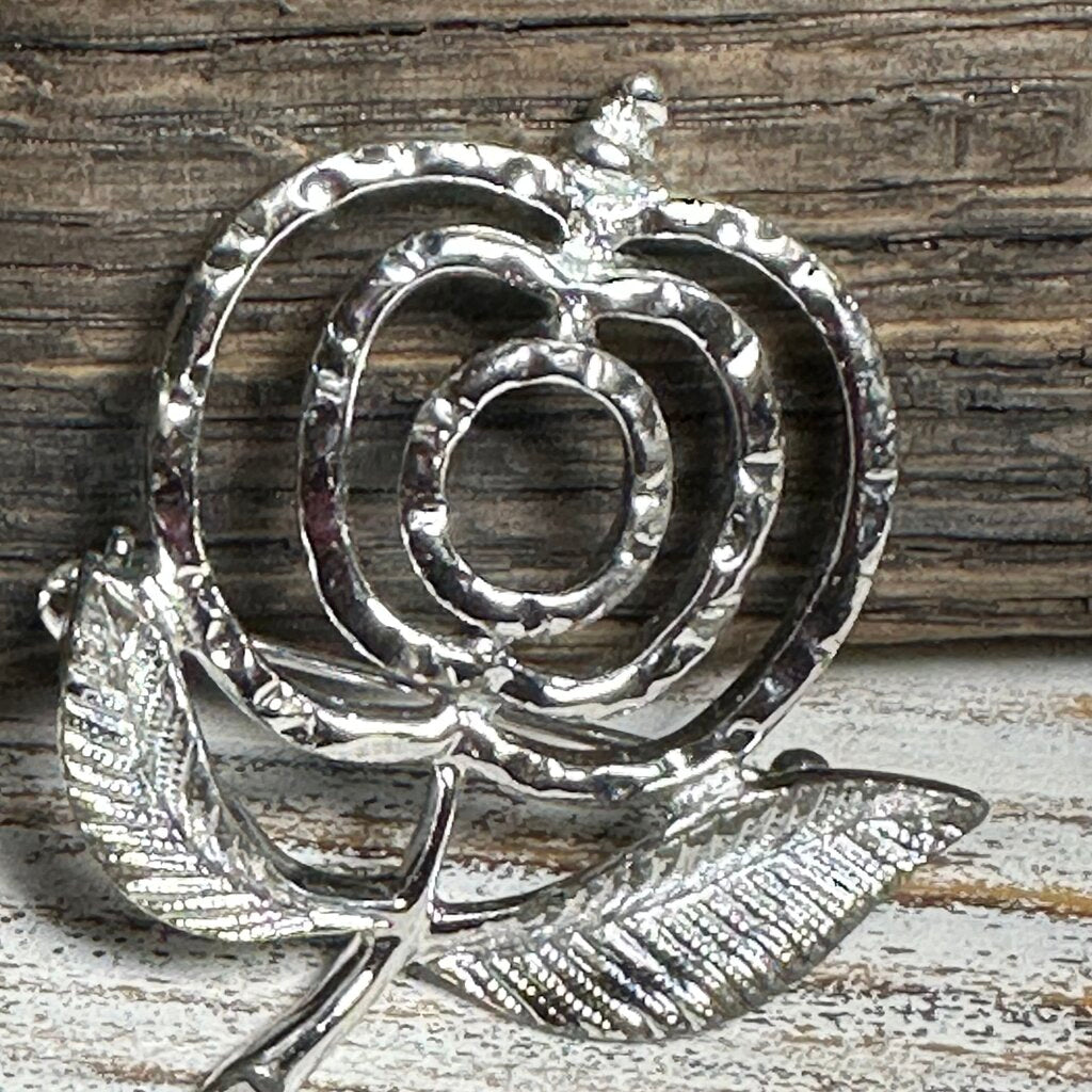 VTG SARAH COVENTRY SILVERTONE APPLE BROOCH