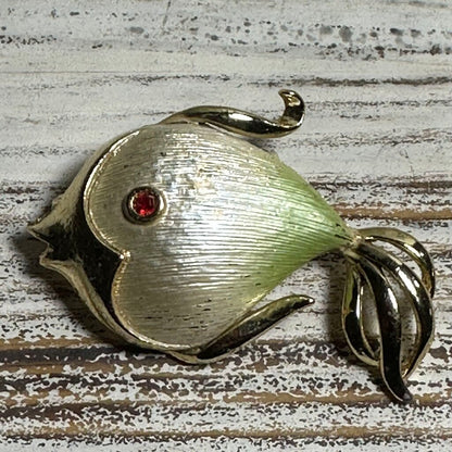 VTG GOLDTONE STYLIZED RED EYED FISH BROOCH