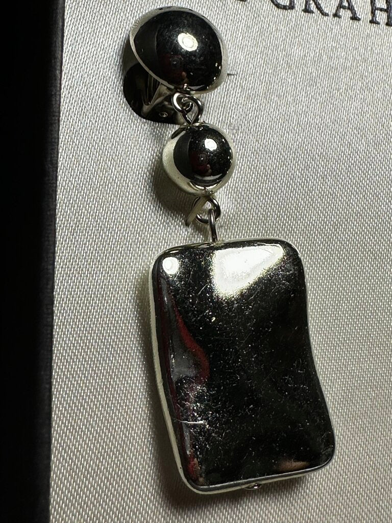 NEW OLD STOCK EVA GRAHAM SILVERISH EARRINGS