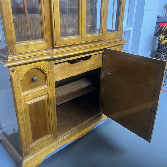 Light Wood Curio Market