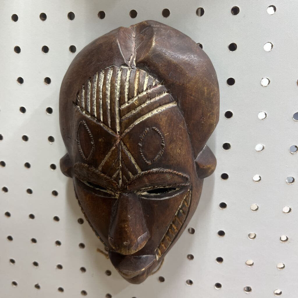 Hand Carved African Mask #353