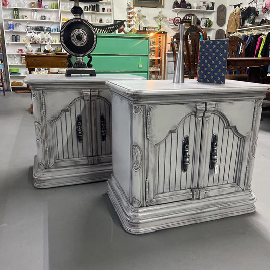 SET OF 2 FARMHOUSE BEDSIDE CHESTS