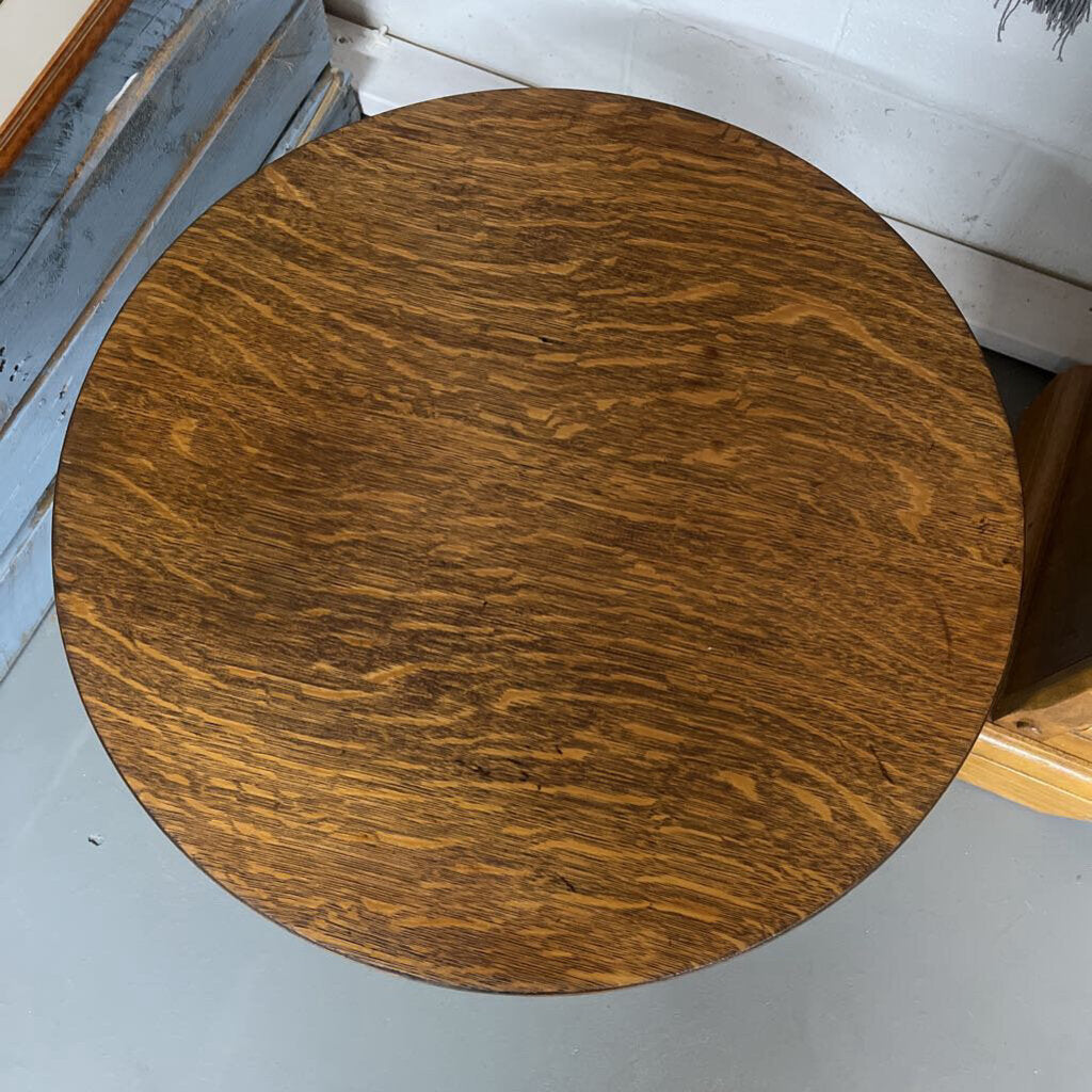 VINTAGE CAST IRON INDUSTRIAL STOOL / TABLE