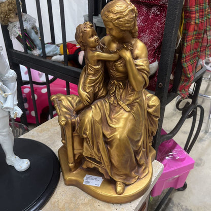 MOTHER AND CHILD STATUE ROYAL KRAFTS 1805