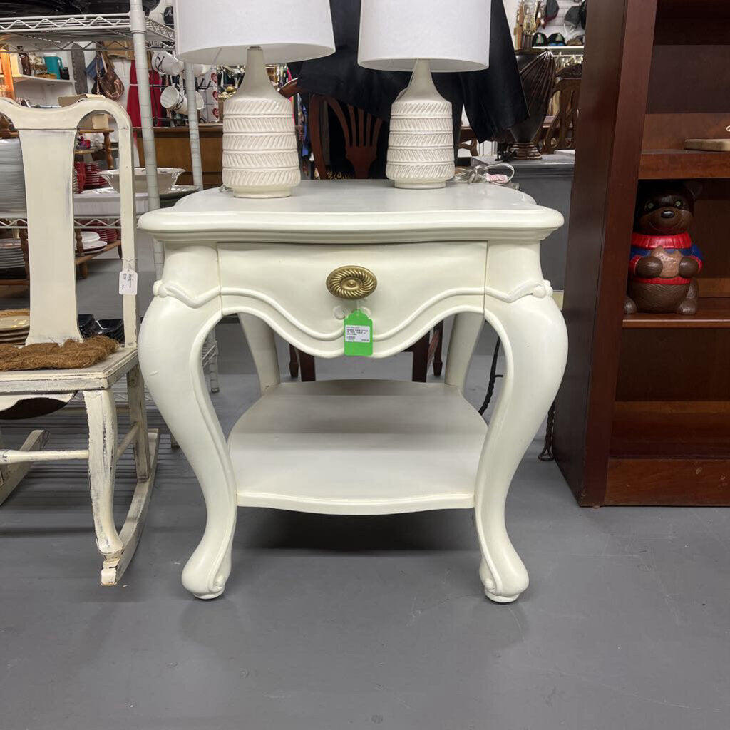 QUEEN ANNE STYLE XL SIDE TABLE W/ DRAWER