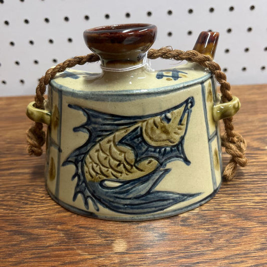 VIN DACHIBIN FISH SAKE BOTTLE