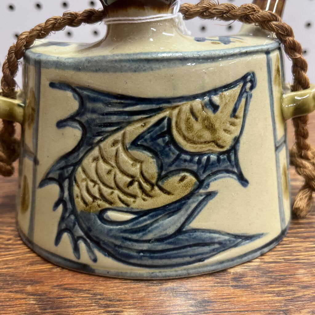 VIN DACHIBIN FISH SAKE BOTTLE