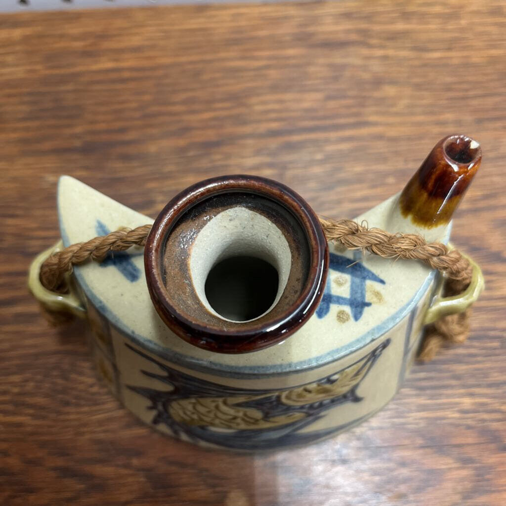 VIN DACHIBIN FISH SAKE BOTTLE
