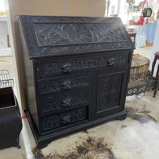 17TH CENTURY OAK GREENMAN SECRETARY DESK