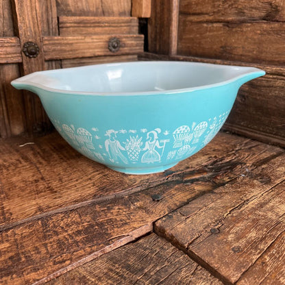 Blue Small Pyrex Amish Butterprint Cinderella Bowl
