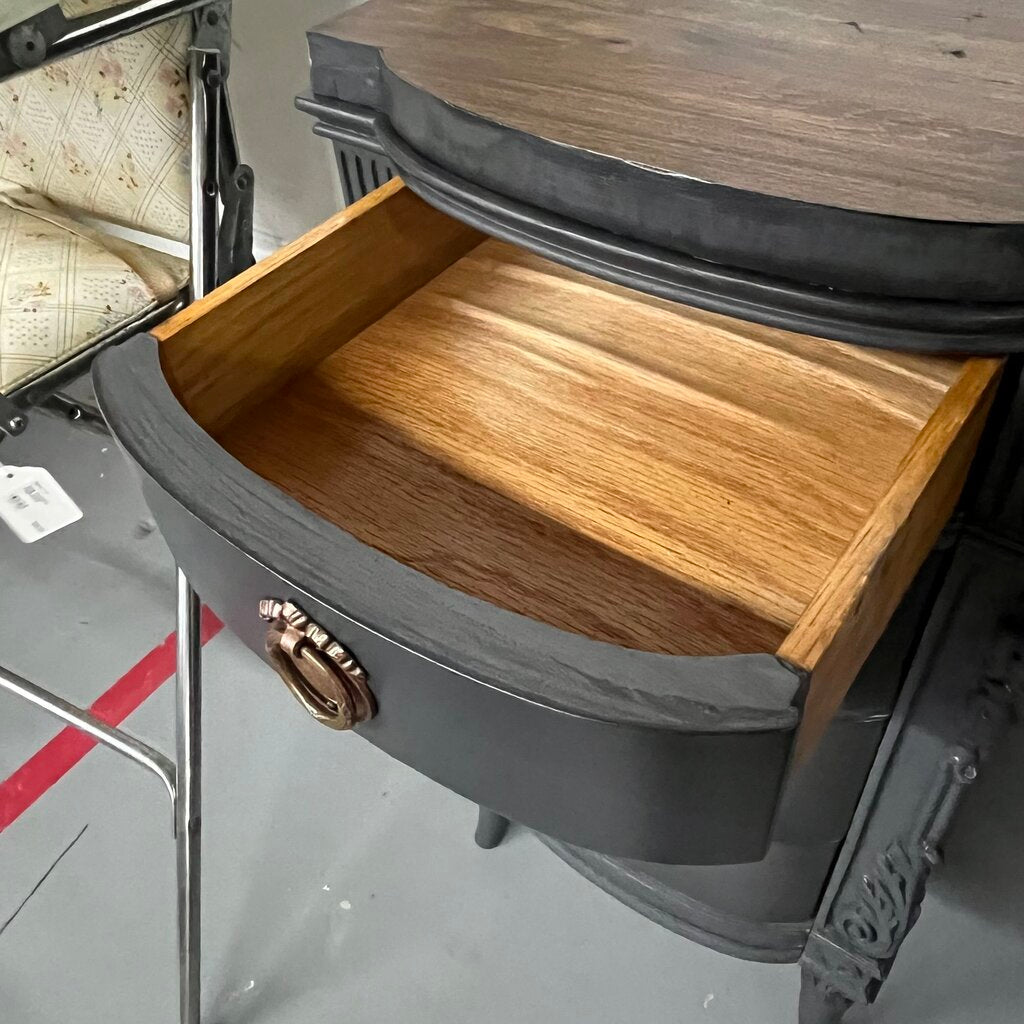 VINTAGE VANITY / DESK w/ MIRROR