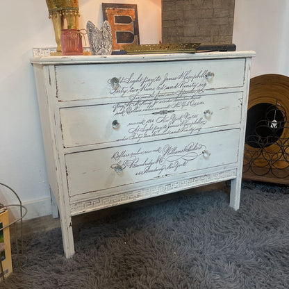 3 DRAWER SOLID WOOD DRESSER