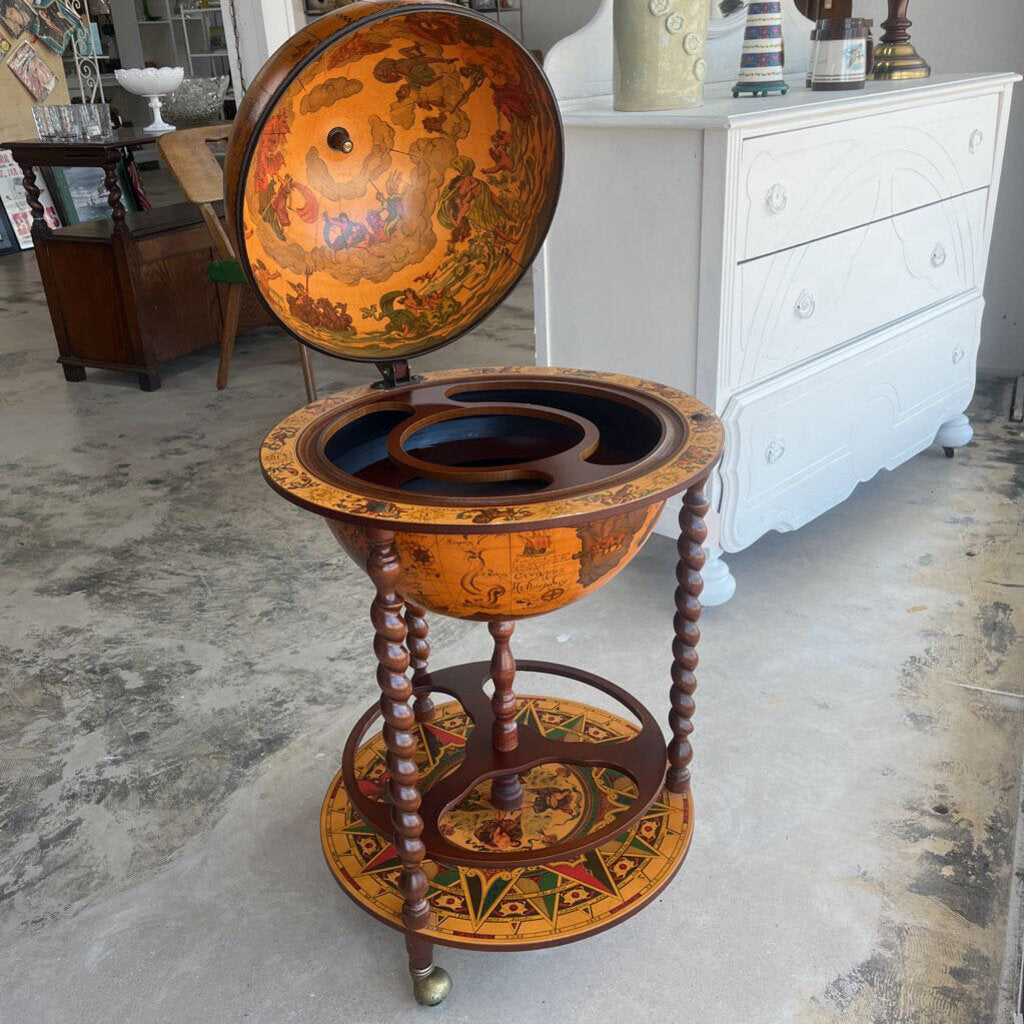 GLOBE BAR ON WHEELS