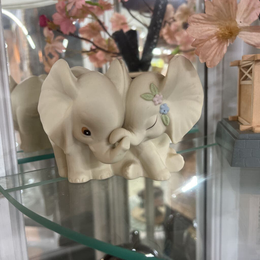 Homco "Elephants in Love" porcelain figurine