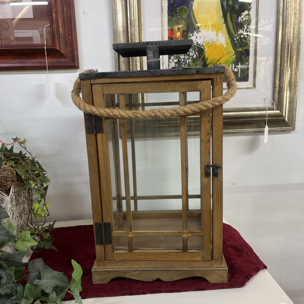 Farmhouse Lantern