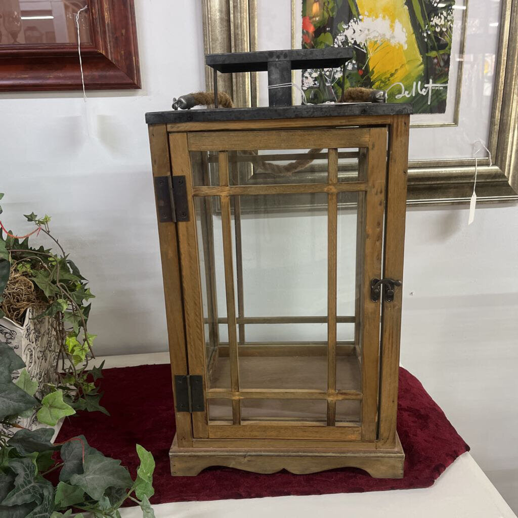 Farmhouse Lantern