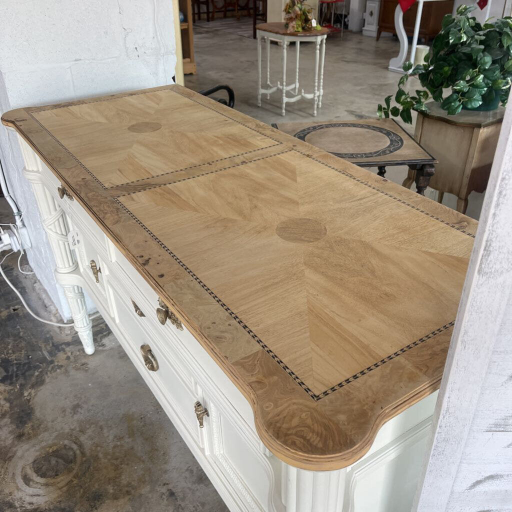 White Ribbed Leg Buffet Natural Top