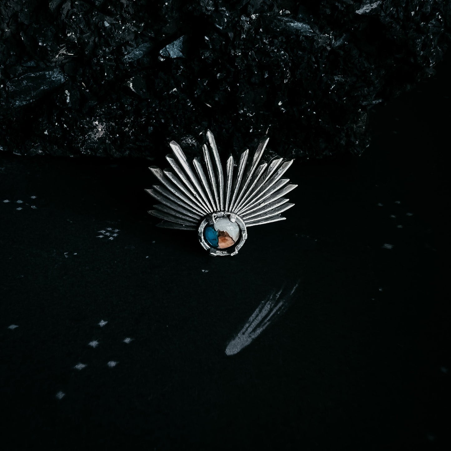 SUN GODDESS RING WITH COPPER OYSTER TURQUOISE