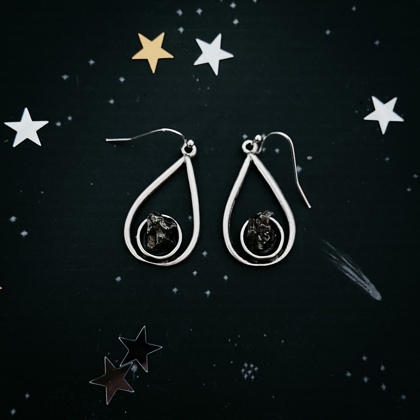 TEARDROP EARRINGS WITH RAW METEORITE
