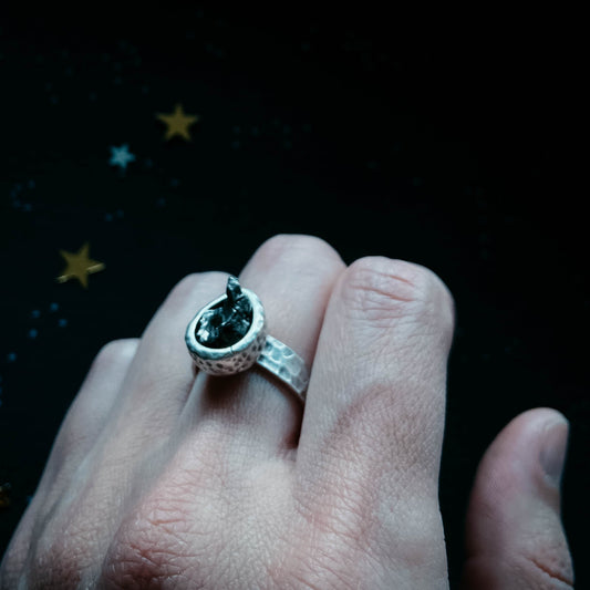 CHUNKY TEARDROP RAW METEORITE RING IN SILVER