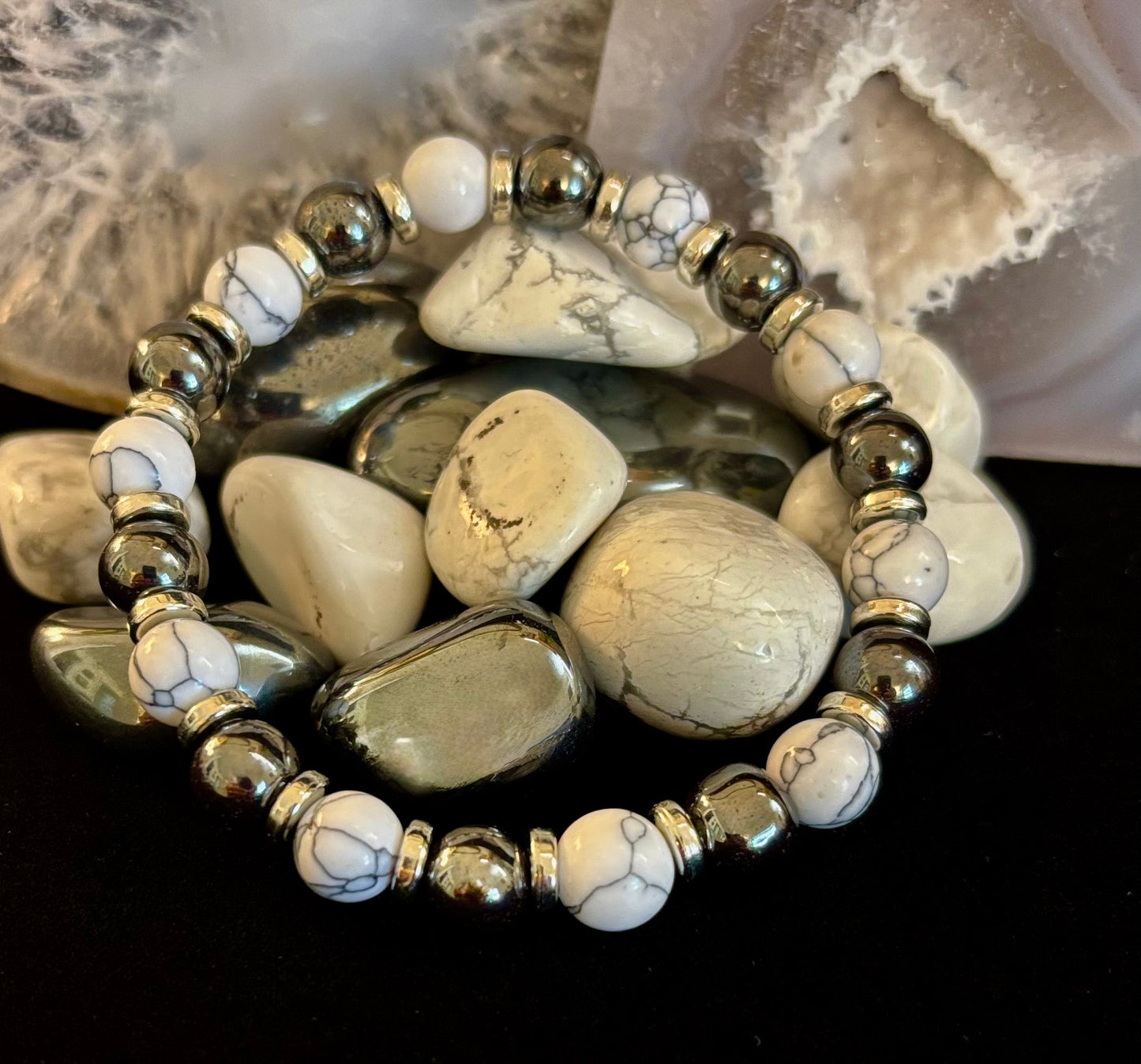 WHITE TURQUOISE & HEMATITE ENERGY PROTECTION BRACELET – 8MM BEADS FOR MEDIUM WRISTS