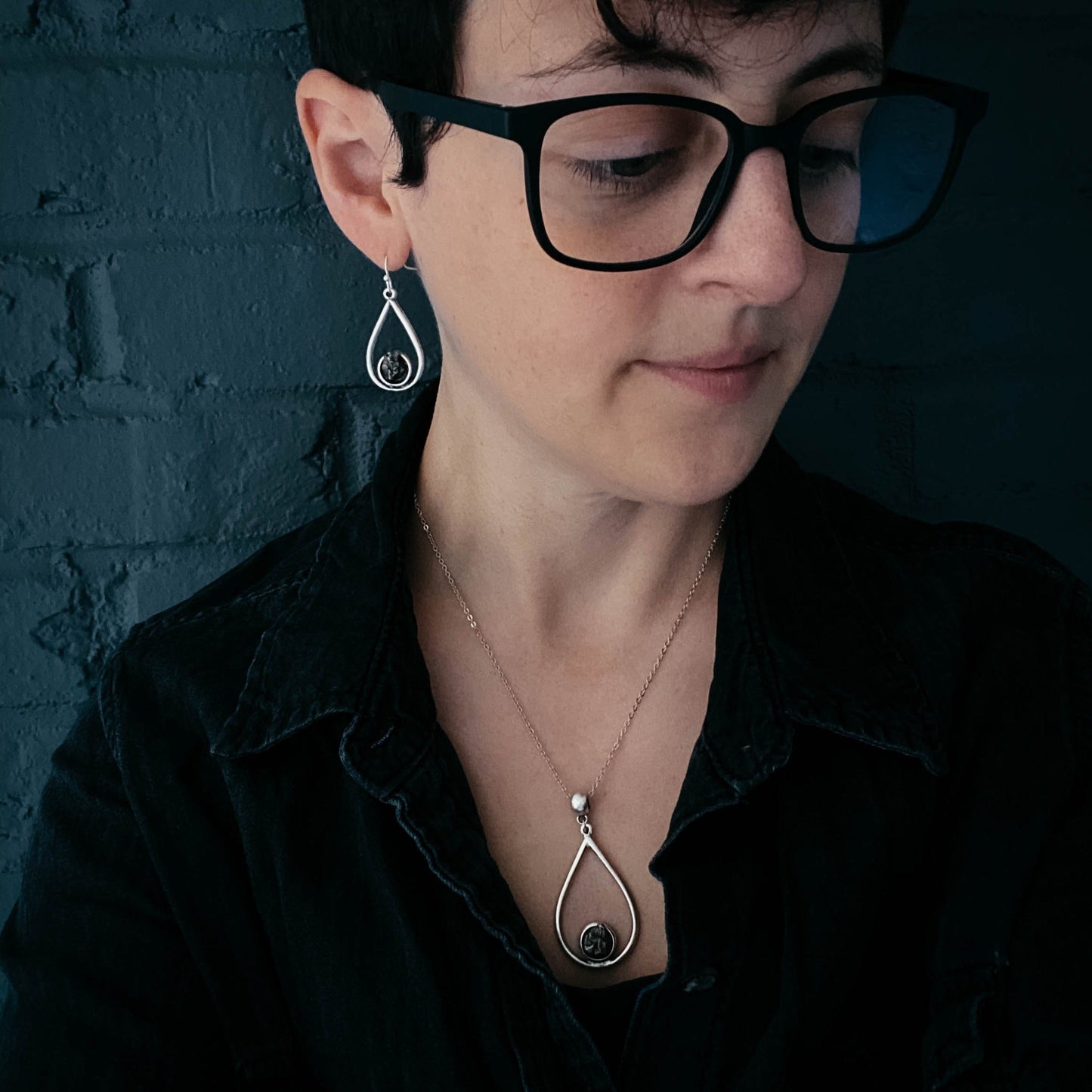 TEARDROP NECKLACE WITH AUTHENTIC RAW METEORITE