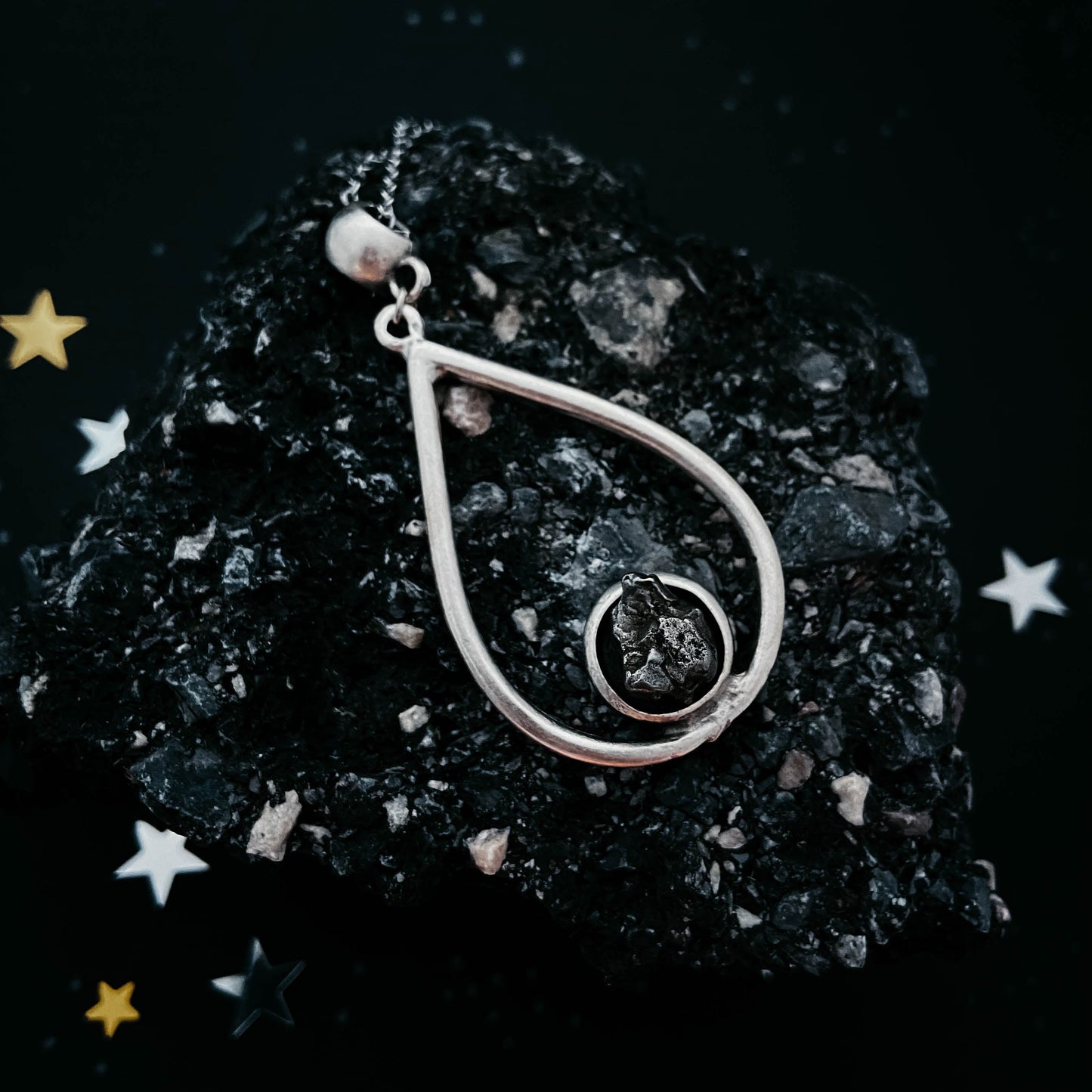 TEARDROP NECKLACE WITH AUTHENTIC RAW METEORITE