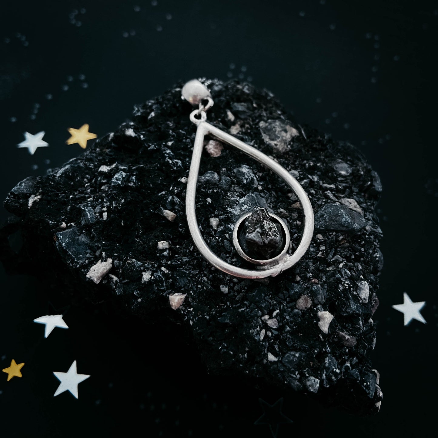 TEARDROP NECKLACE WITH AUTHENTIC RAW METEORITE