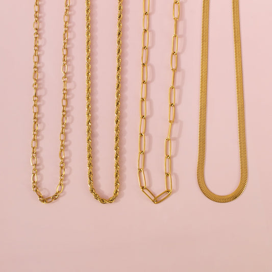 LIVIA ROPE CHAIN NECKLACE