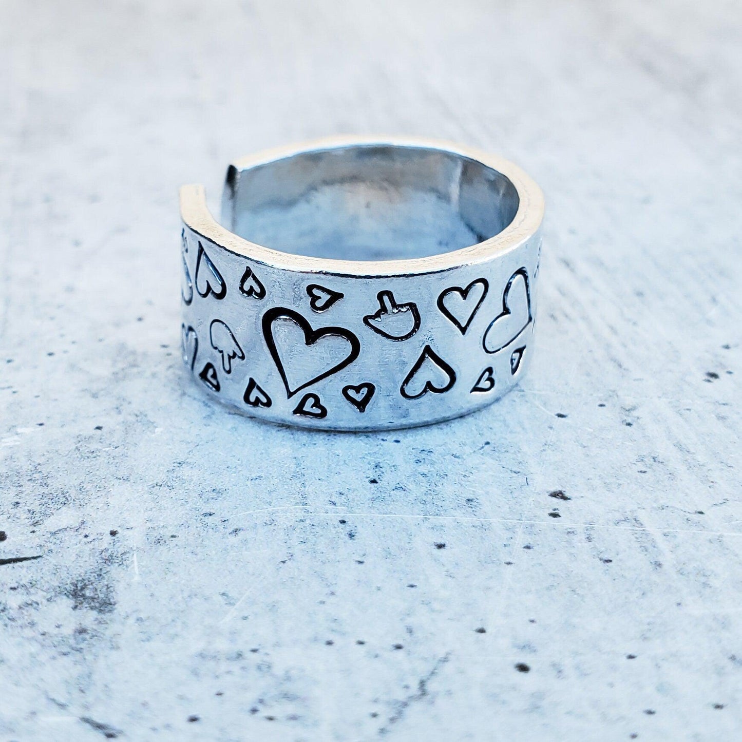 MIDDLE FINGER HEART VALENTINE'S DAY RING