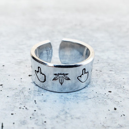 MIDDLE FINGER HEMP LEAF WIDE BAND RING
