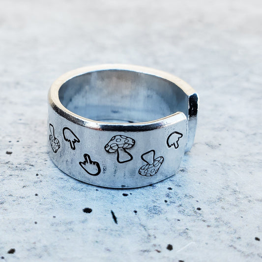 MIDDLE FINGER MUSHROOM RING