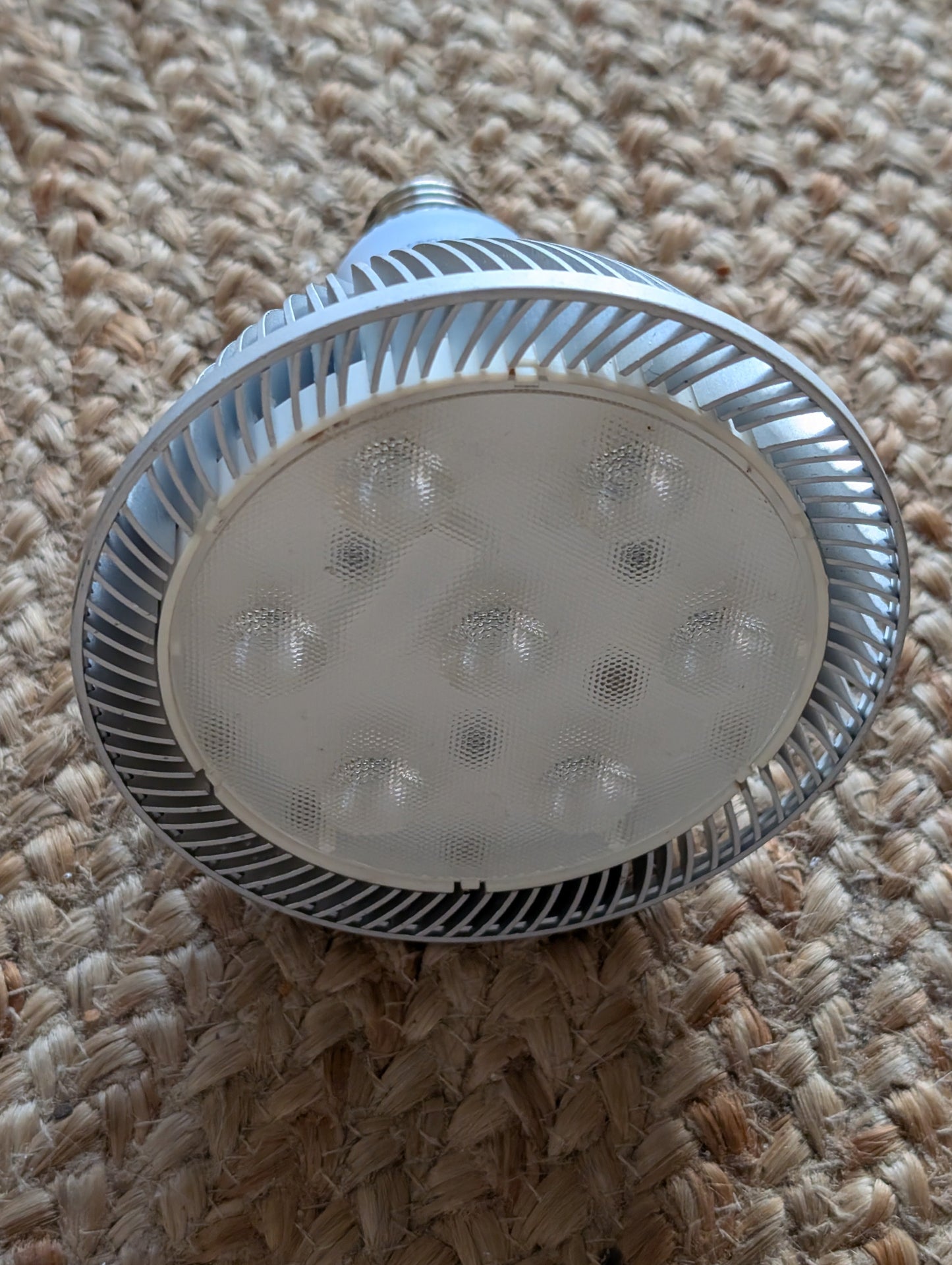 SYLVANIA 17W PAR30LN LED LAMP