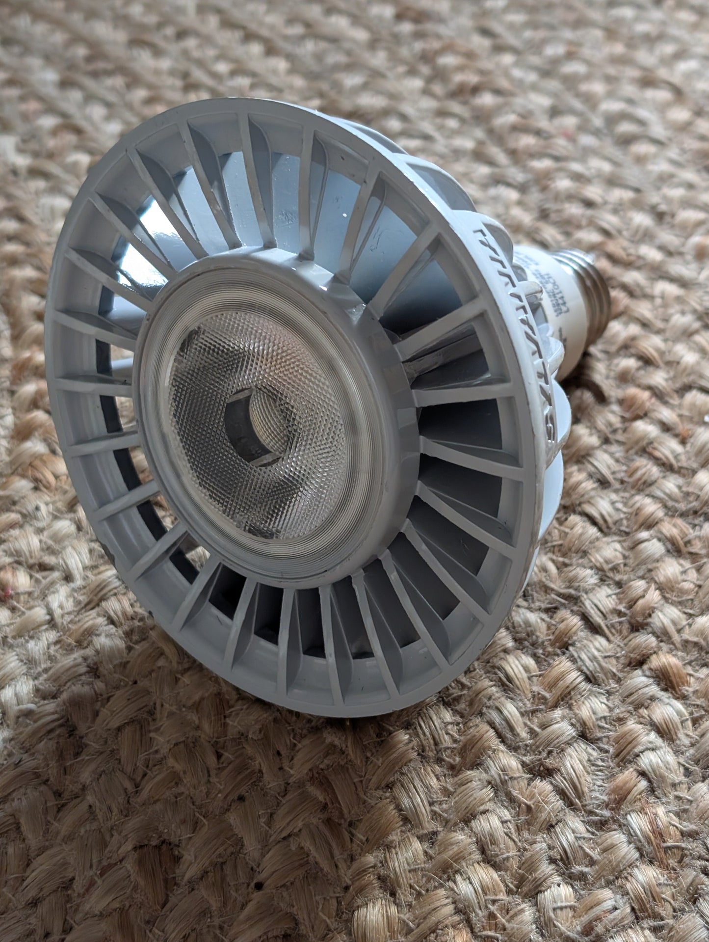SYLVANIA LED21PAR38/DIM/P/930 LED LAMP