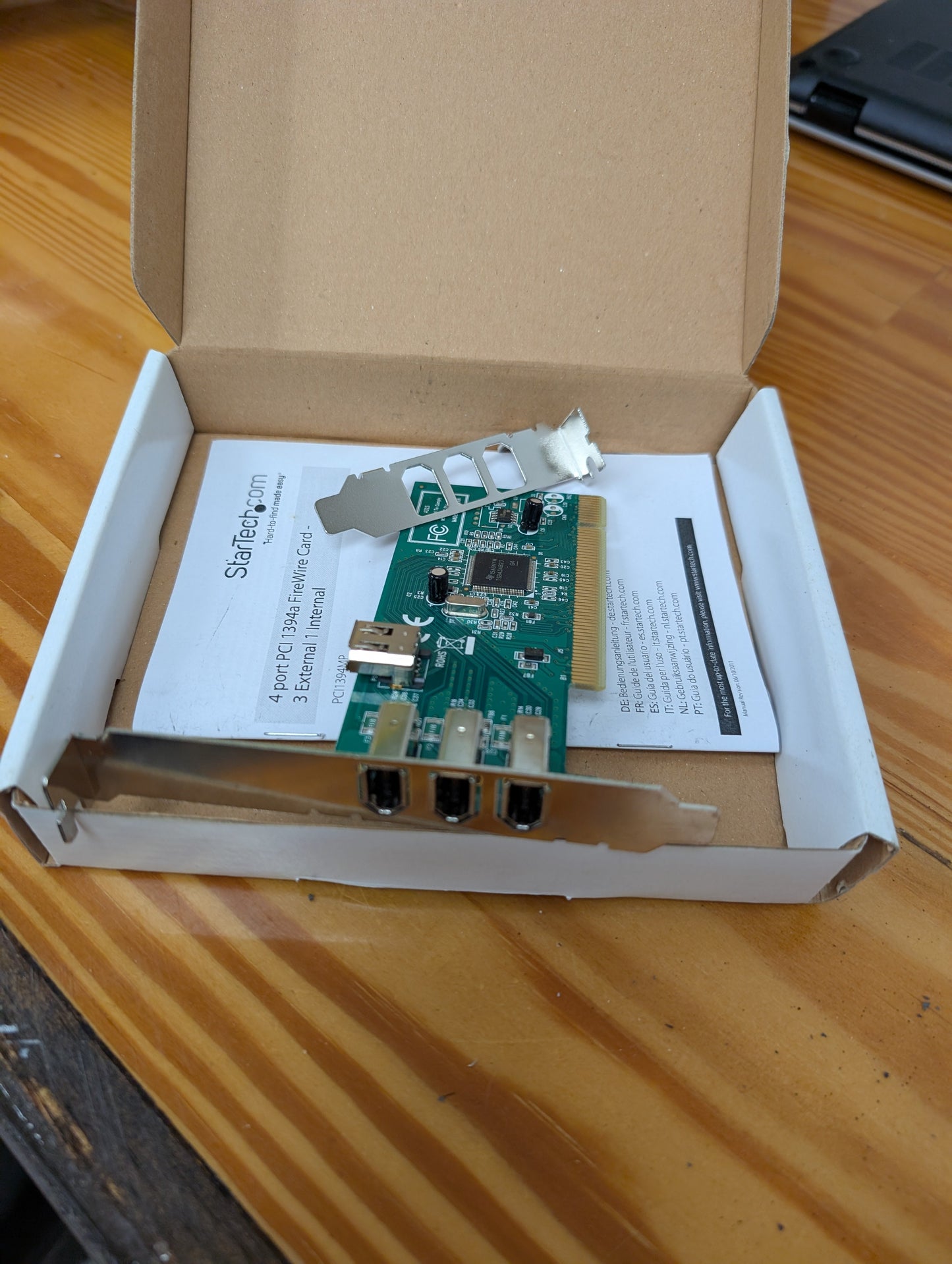 STARTECH 4 PORT PCI 1394A FIREWIRE ADAPTER CARD - 3 EXTERNAL 1 INTERNAL