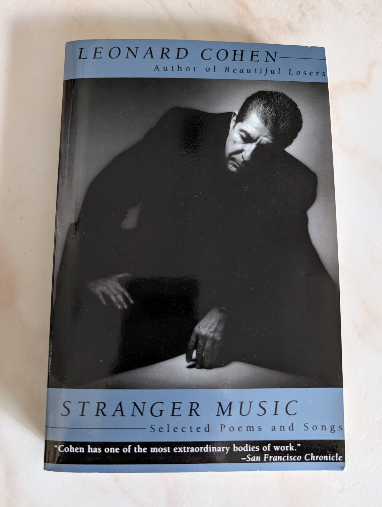 STRANGER MUSIC.- BOOK BY LEONARD COHEN