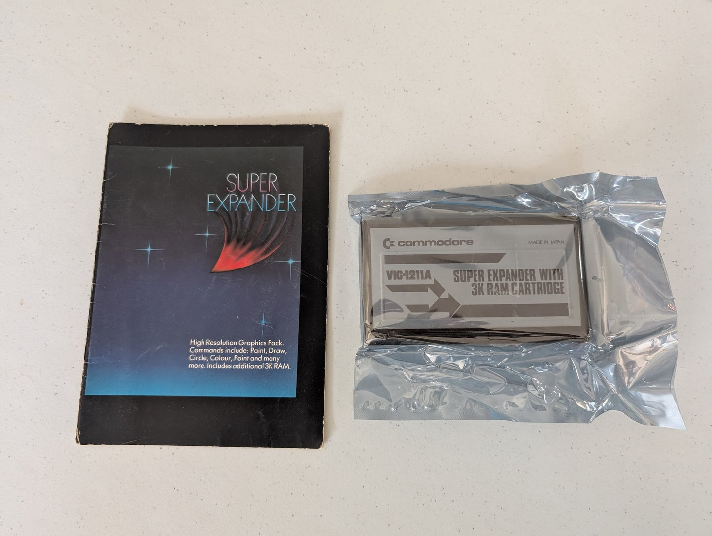 SUPER EXPANDER + 3K RAM COMMODORE VC20 (1981) MODULE  VIC-1211A - NEW