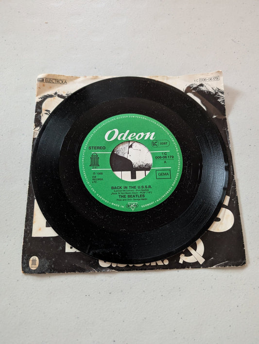 THE BEATLES – BACK IN THE U.S.S.R. - TWIST AND SHOUT (7 IN, 45 RPM, SINGLE, VINYL RECORD ALBUM)