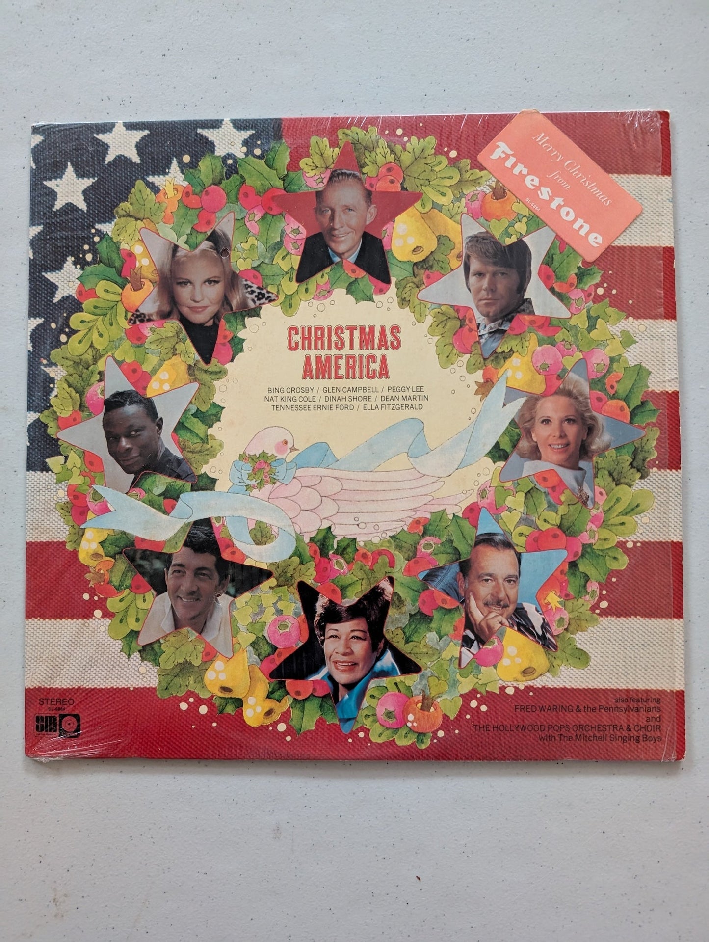 CHRISTMAS IN AMERICA BY CHRISTMAS AMERICA (VINYL RECORD LP ALBUM)