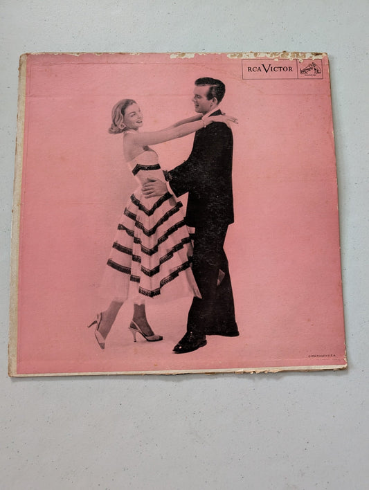 The World's Best-Loved Waltzes Morton Gould and His Orchestra RCA Victor SLP-A(Vintage Vinyl Record LP Album)