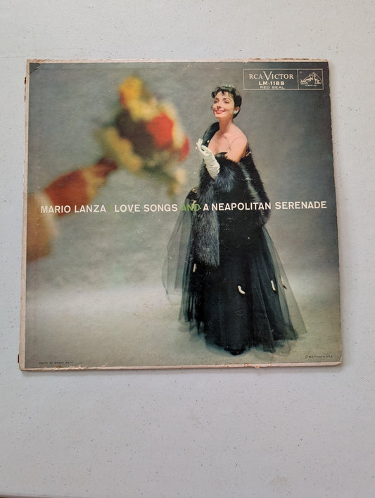 MARIO LANZA - LOVE SONGS AND A NEAPOLITAN SERENADE - RCA VICTOR RECORD LM-1188(VINTAGE VINYL RECORD LP ALBUM)
