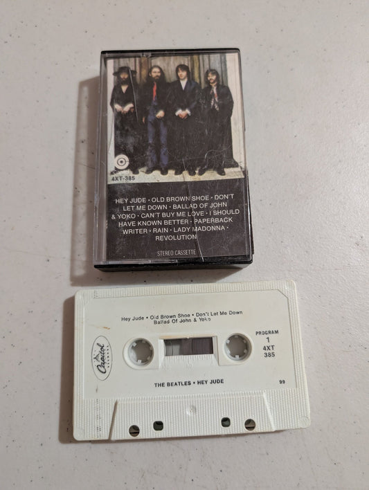 THE BEATLES ~ HEY JUDE ~ CASSETTE 1970 APPLE RECORDS 4XT385