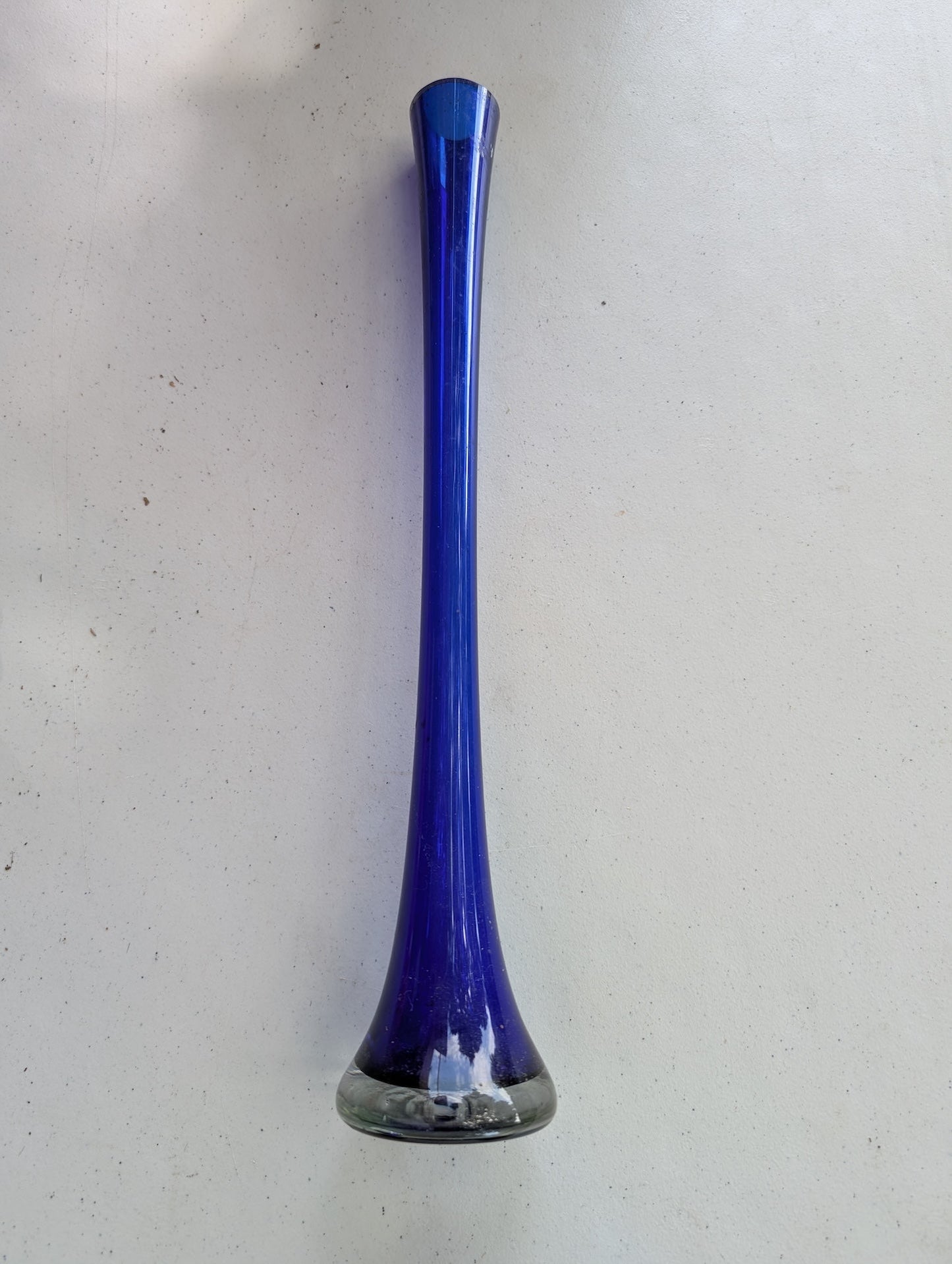 COBALT BLUE BLOWN GLASS VASE VINTAGE MID CENTURY MODERN